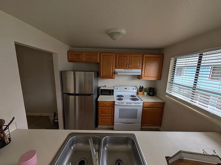 18510 Blueberry Ln #D — Photo 3