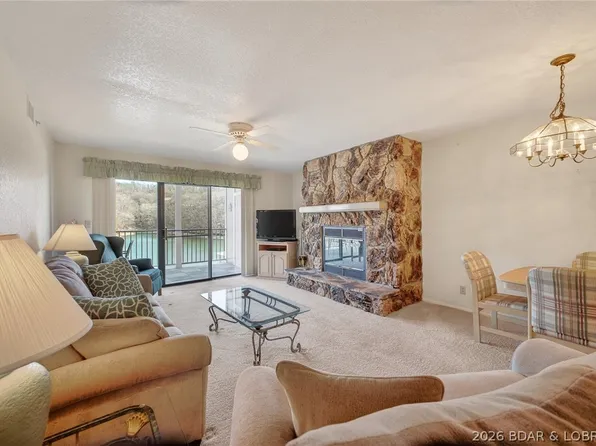 611 Lazy Days Rd APT D1, Osage Beach, MO 65065