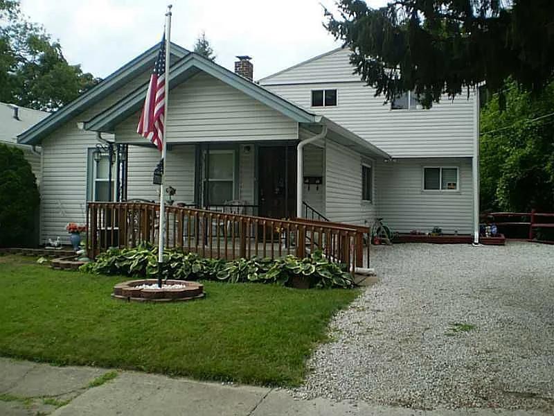 3701 Stanton Ave photo 1