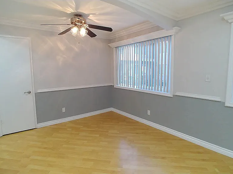 Alhambra @ Studio City Apts. — Photo 51