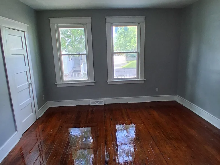 133 Farmington Ave #1 — Photo 7