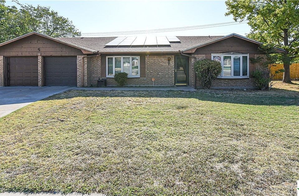 1st image of 907 Marlow Cir