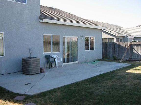 3rd image of 1656 Venice Cir