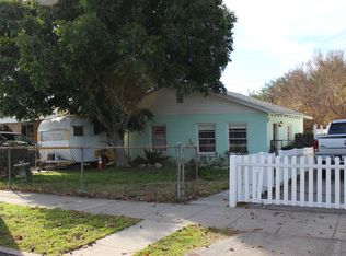 1922 Warren St, San Fernando, CA 91340