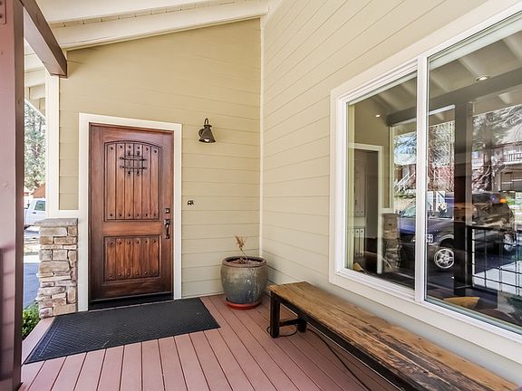 2nd image of 558 Vista Ln