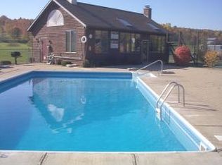 361 Lake Rd, Newport, VT 05855