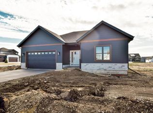 2575 Notre Dame Dr, Madison, WI 53711