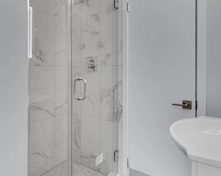 104 Harvard Pl — Photo 194