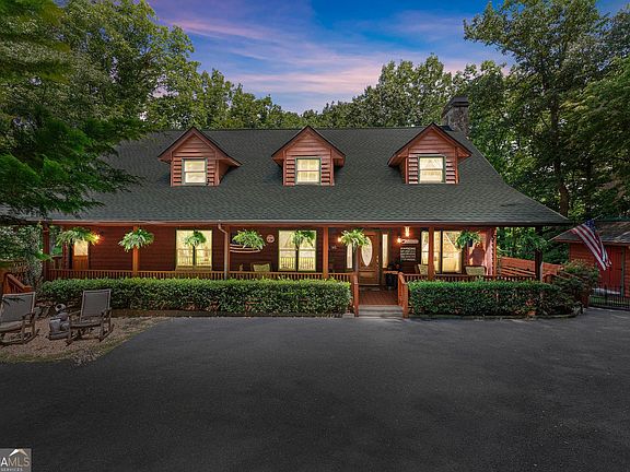 2nd image of 257 Interlochen Ct