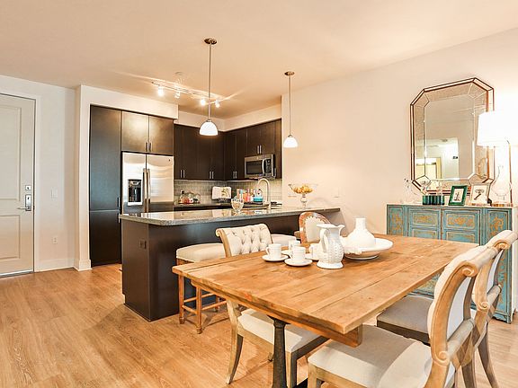 5th image of 1675 E Morten Ave #1107