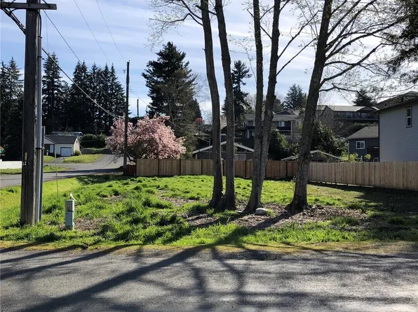 2903 Crystal Springs Road W, University Place, WA 98466