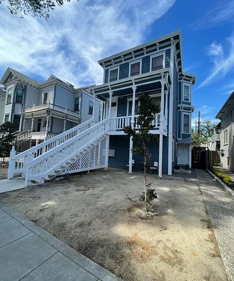 1229 F St #A — Photo 1