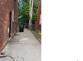 8568 Sussex St, Detroit, MI 48228