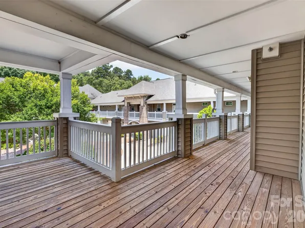 8955 Rosalyn Glen Rd, Cornelius, NC 28031