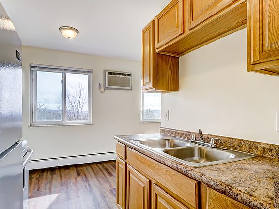 3rd image of 1668 Glen Parker Ave #4