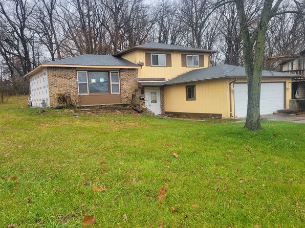 676 Sullivan Ln