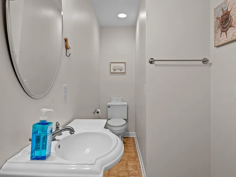 2219 E Pelican Dr — Photo 29