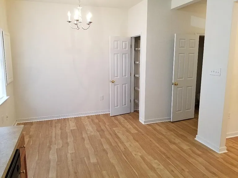 106 Colter Dr — Photo 7