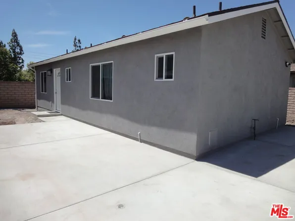 1151 Royal Ave, Simi Valley, CA 93065