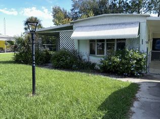 202 Monroe Ave, Satsuma, FL 32189