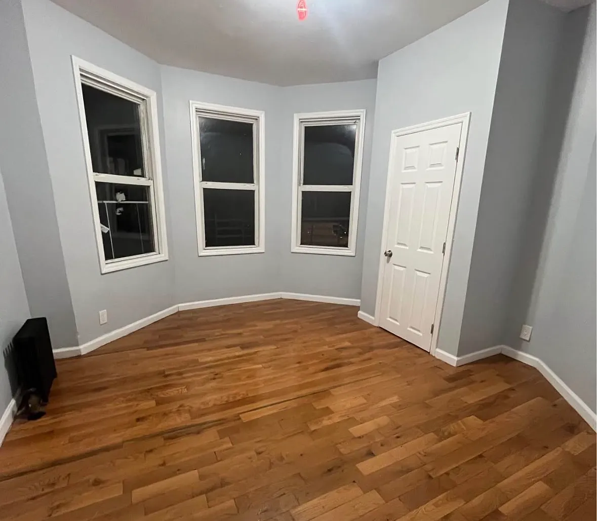 3 bed, $1,900 — Photo 3