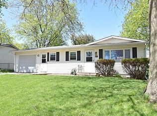 1209 Fairmeadows Rd, Marshalltown, IA 50158