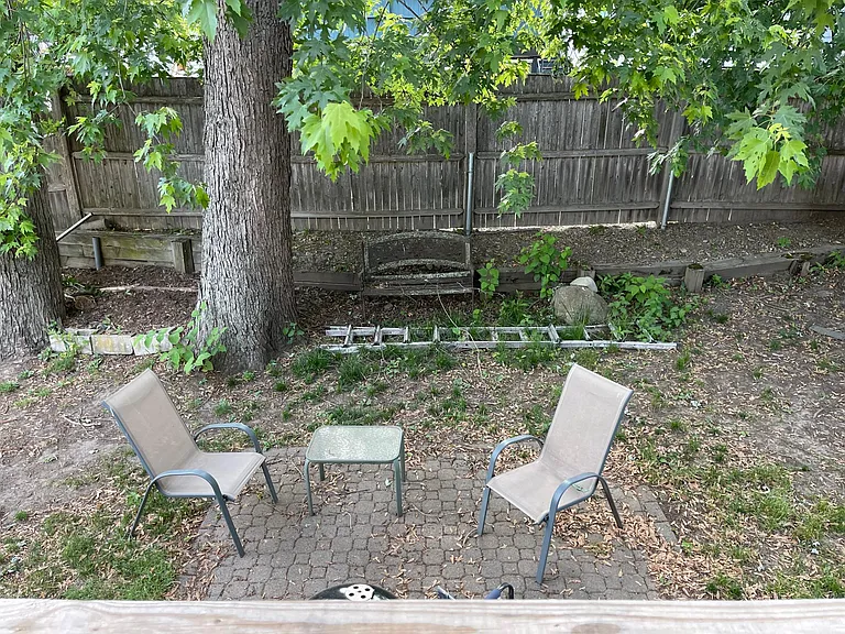 52 Gilbert St — Photo 10