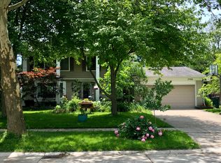 2408 Highbury Dr, Troy, MI 48085