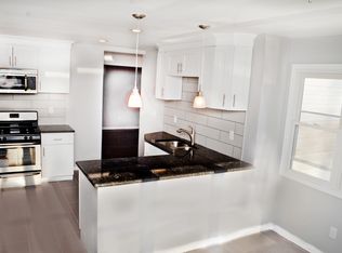 908 Wheatsheaf Rd, Roselle, NJ 07203