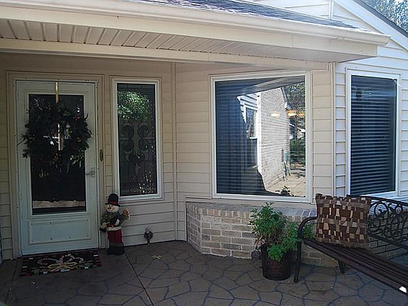 4th image of 8630 Pines Place Dr