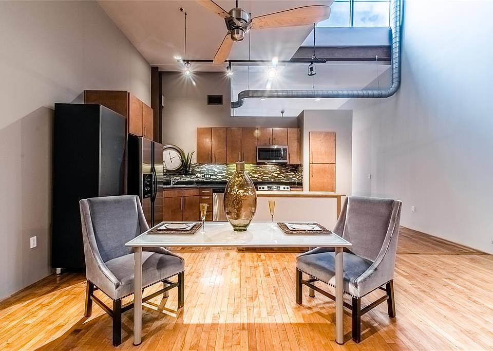1st image of 1312 Live Oak St APT 222