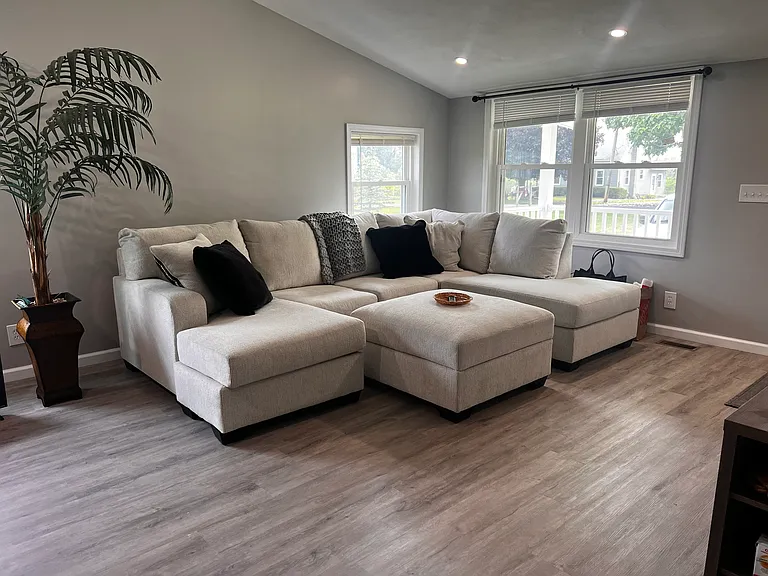 8761 Van Hoesen Rd — Photo 2