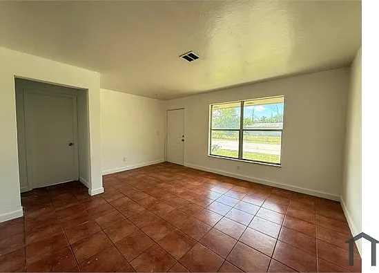 1703 Palm Dr — Photo 14