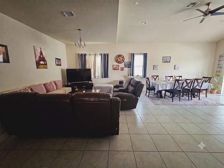 5612 Fresno Ave — Photo 13
