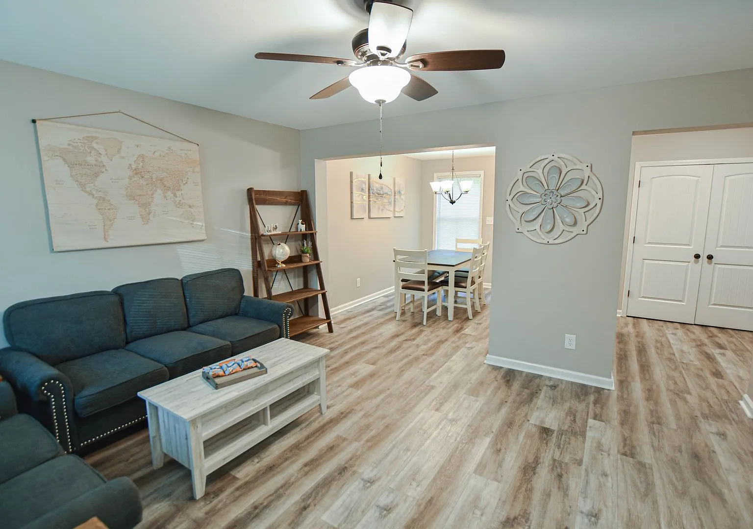 219 Smithson Lane — Photo 4