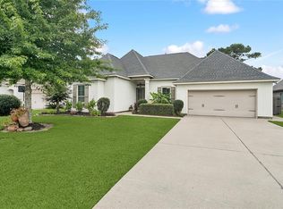 1017 Fox Sparrow Loop, Madisonville, LA 70447
