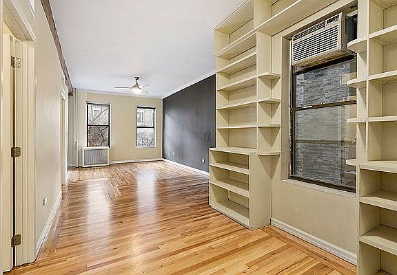3rd image of 989 Amsterdam Ave APT 3A
