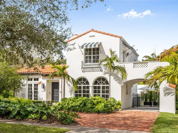 2842 De Soto Blvd, Coral Gables, FL 33134