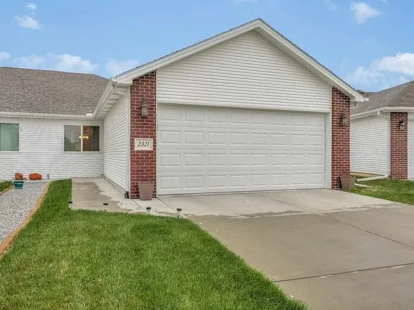 2321 City View Ct, Lincoln, NE 68521