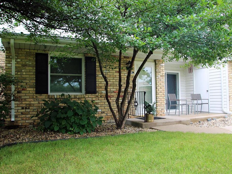 2nd image of 8631 31st Ct Unit 103