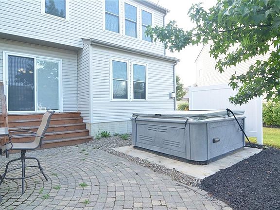3rd image of 9576 Seton Dr