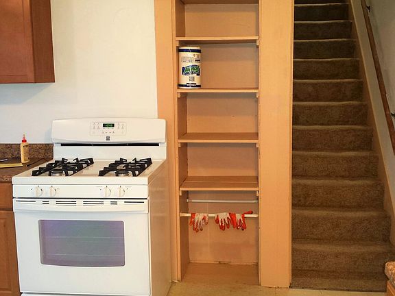 Gas range, stairs to 3rd floor (two rooms on 3rd floor)