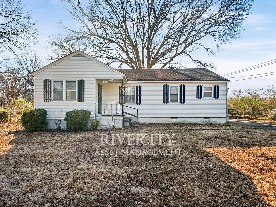 2019 Driftwood Ave