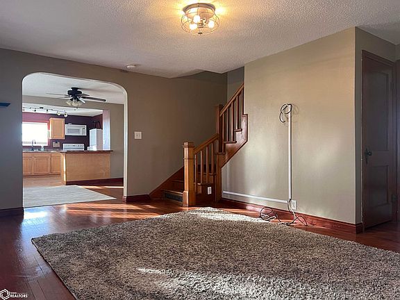 4th image of 1134 Elm Ave