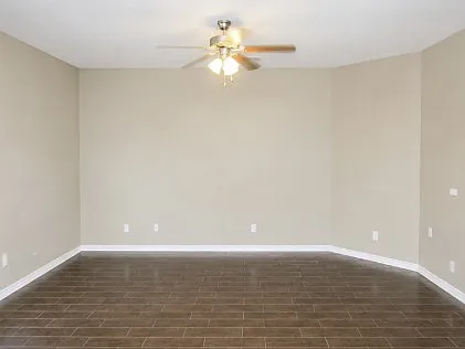912 Coastal Dr — Photo 7