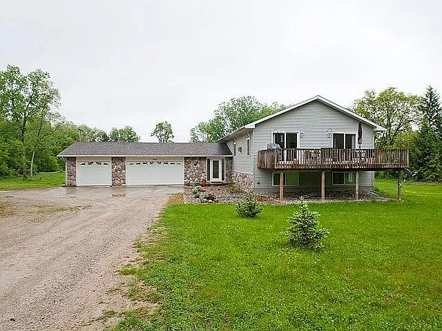 9629 Meadowlane photo 1