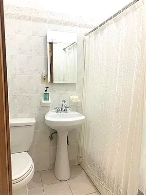 Rented by Virtual Real Estate | media 14