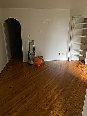 5th image of 92 Underhill Ave #2