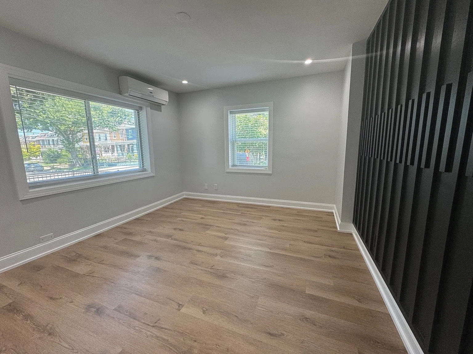 2 bed, 600 sqft, $2,500 — Photo 4