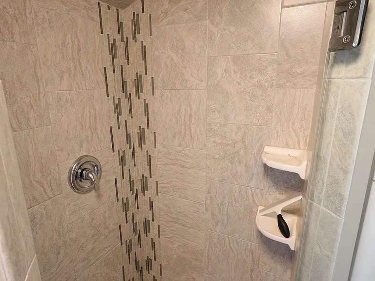 24 Pine Hill Ave #2 — Photo 8